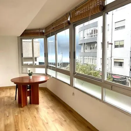 Privada En Vigo, Cerca Del Parque Castrelos, A 5min De La Playa, Compartido Homestay Vigo
