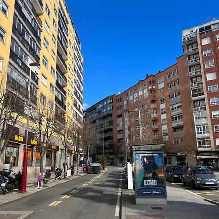 Privada En Vigo, Cerca Del Parque Castrelos, A 5min De La Playa, Compartido Βίγκο